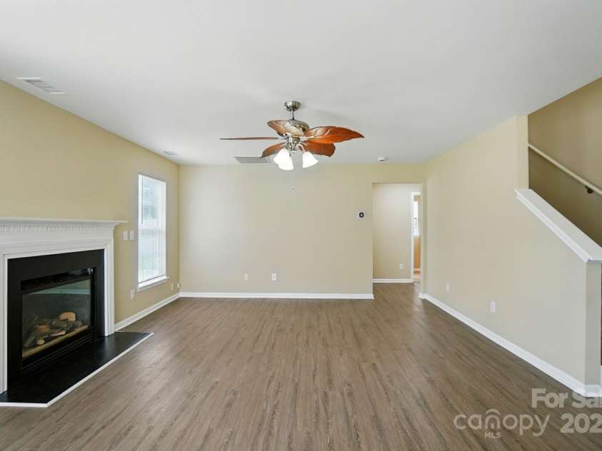 4982 Bentgrass Run Drive, Charlotte, NC 28269.  MLS# CAR4271129, YatesRealty ID 21280. 