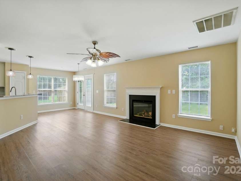 4982 Bentgrass Run Drive, Charlotte, NC 28269.  MLS# CAR4271129, YatesRealty ID 21280. 