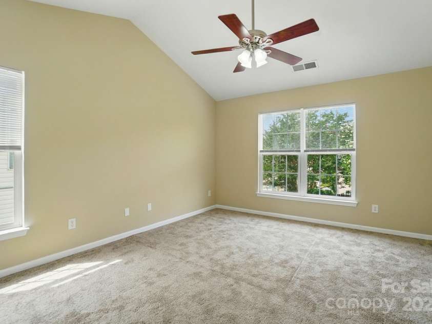 4982 Bentgrass Run Drive, Charlotte, NC 28269.  MLS# CAR4271129, YatesRealty ID 21280. 