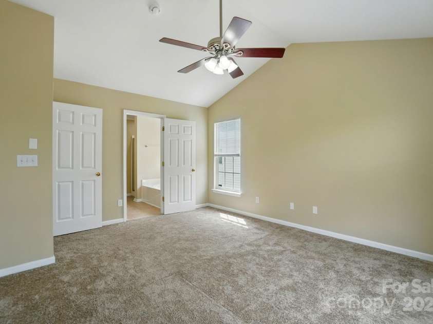 4982 Bentgrass Run Drive, Charlotte, NC 28269.  MLS# CAR4271129, YatesRealty ID 21280. 