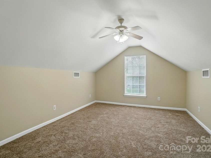 4982 Bentgrass Run Drive, Charlotte, NC 28269.  MLS# CAR4271129, YatesRealty ID 21280. 