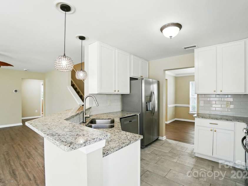 4982 Bentgrass Run Drive, Charlotte, NC 28269.  MLS# CAR4271129, YatesRealty ID 21280. 