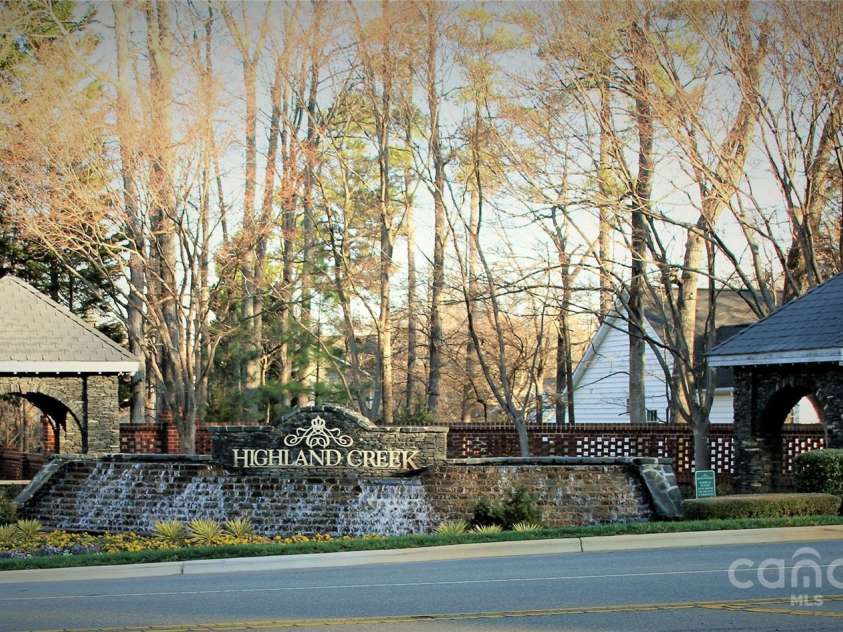 4982 Bentgrass Run Drive, Charlotte, NC 28269.  MLS# CAR4271129, YatesRealty ID 21280. 