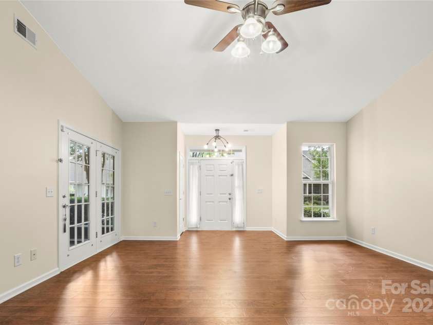 9430 Duckhorn Drive, Charlotte, NC 28277.  MLS# CAR4257670, YatesRealty ID 21283. 