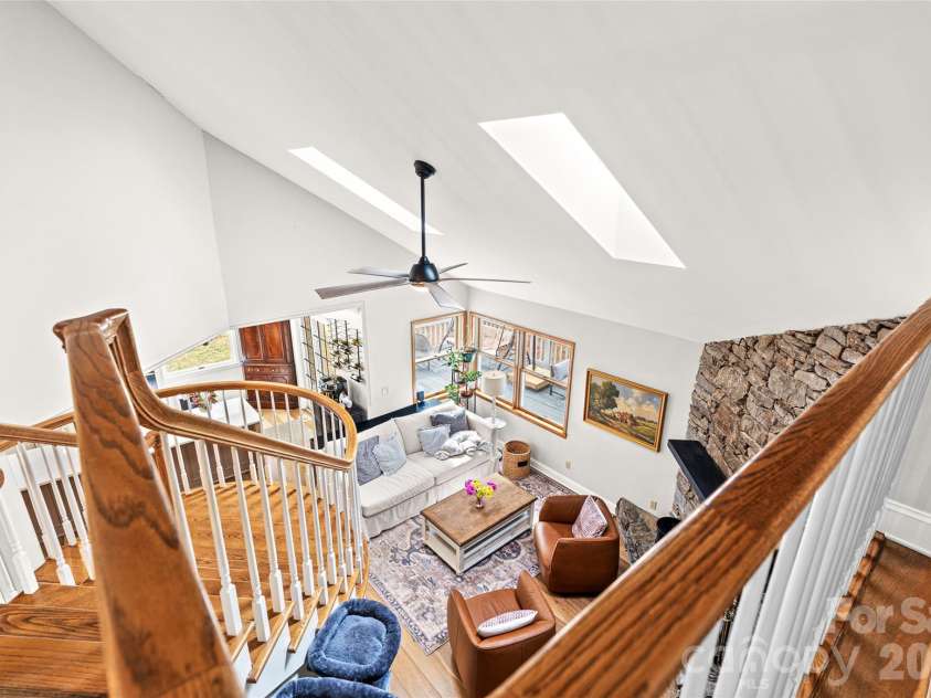 649 Upper Bailey Branch Road, Mars Hill, NC 28754.  MLS# CAR4344210, YatesRealty ID 21284. 