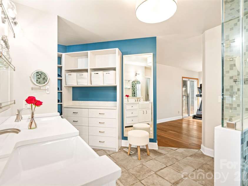 649 Upper Bailey Branch Road, Mars Hill, NC 28754.  MLS# CAR4344210, YatesRealty ID 21284. 