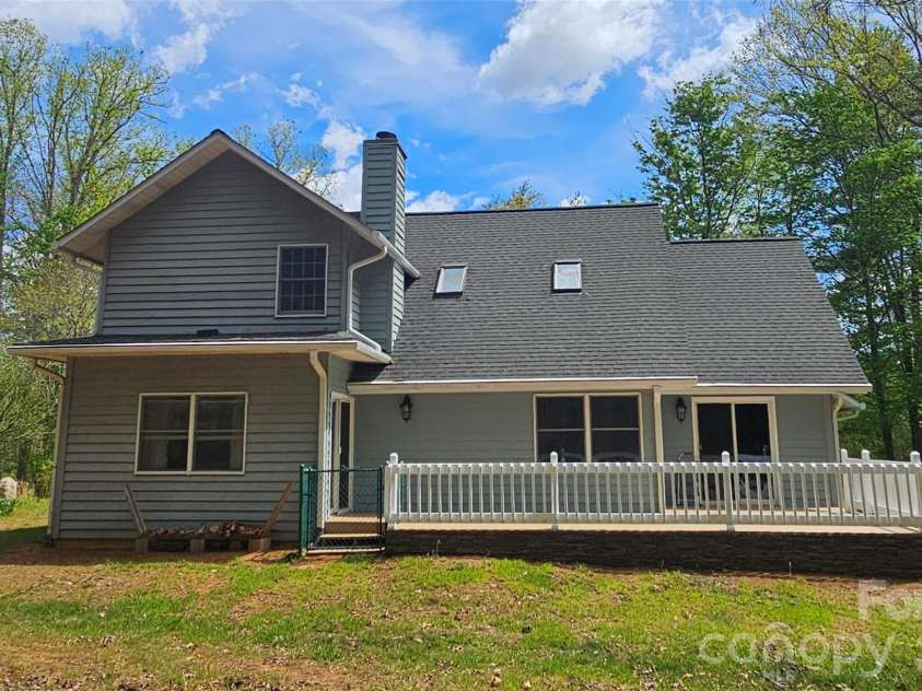 649 Upper Bailey Branch Road, Mars Hill, NC 28754.  MLS# CAR4344210, YatesRealty ID 21284. 
