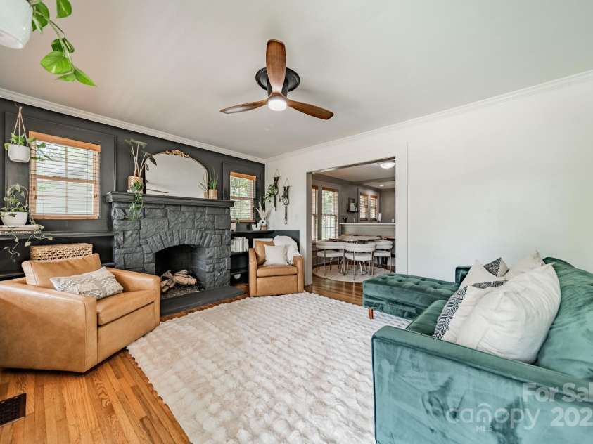 904 Anderson Street, Charlotte, NC 28205.  MLS# CAR4266683, YatesRealty ID 21284. 