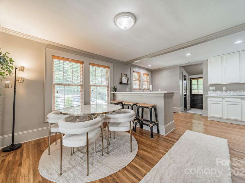 904 Anderson Street, Charlotte, NC 28205.  MLS# CAR4266683, YatesRealty ID 21284. 