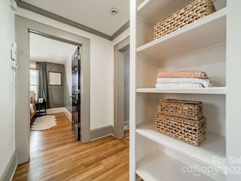 904 Anderson Street, Charlotte, NC 28205.  MLS# CAR4266683, YatesRealty ID 21284. 