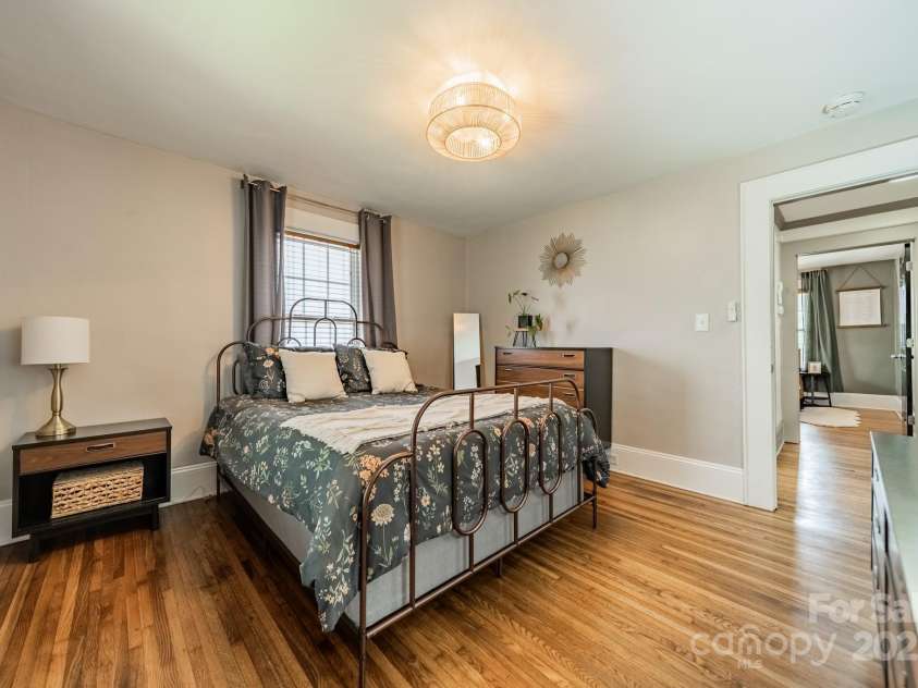 904 Anderson Street, Charlotte, NC 28205.  MLS# CAR4266683, YatesRealty ID 21284. 