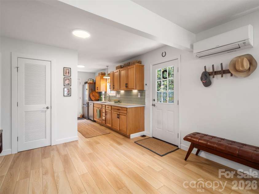 31 Elseetos Drive, Brevard, NC 28712.  MLS# CAR4360165, YatesRealty ID 21286. 