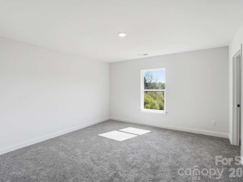 609 Muirfield Drive, Albemarle, NC 28001.  MLS# CAR4330489, YatesRealty ID 21287. 