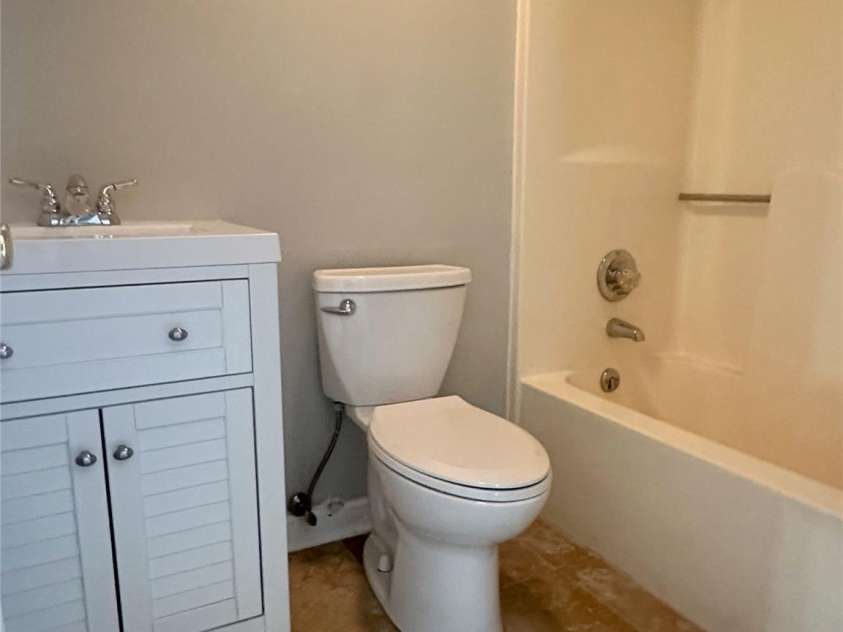 4116 Moss Brook Drive, Winston Salem, NC 27127.  MLS# CAR4380282, YatesRealty ID 21288. Basement bath 