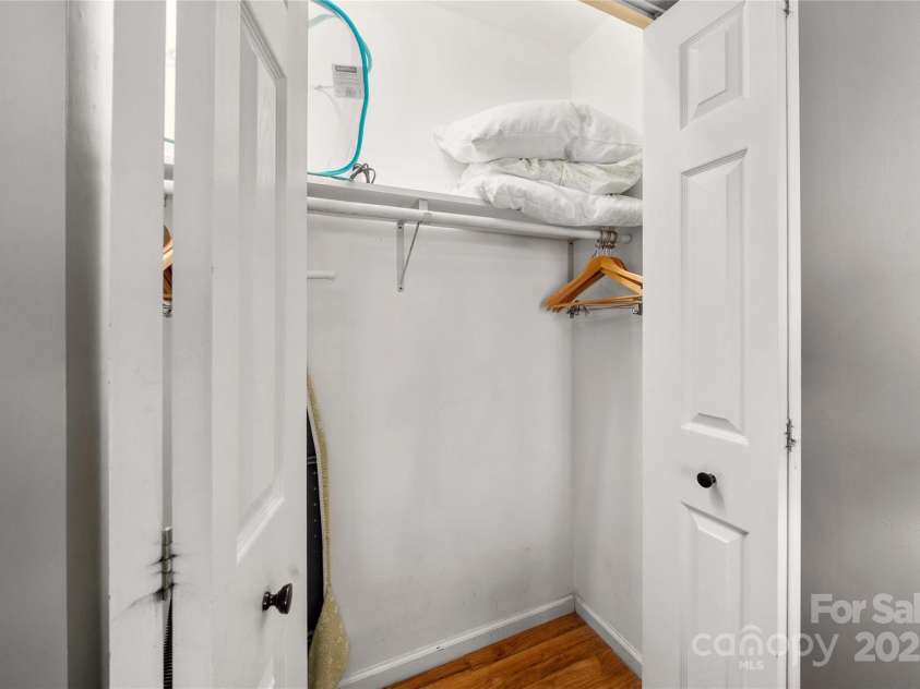 84 Indian Trace, Maggie Valley, NC 28751.  MLS# CAR4272235, YatesRealty ID 21289. Closet