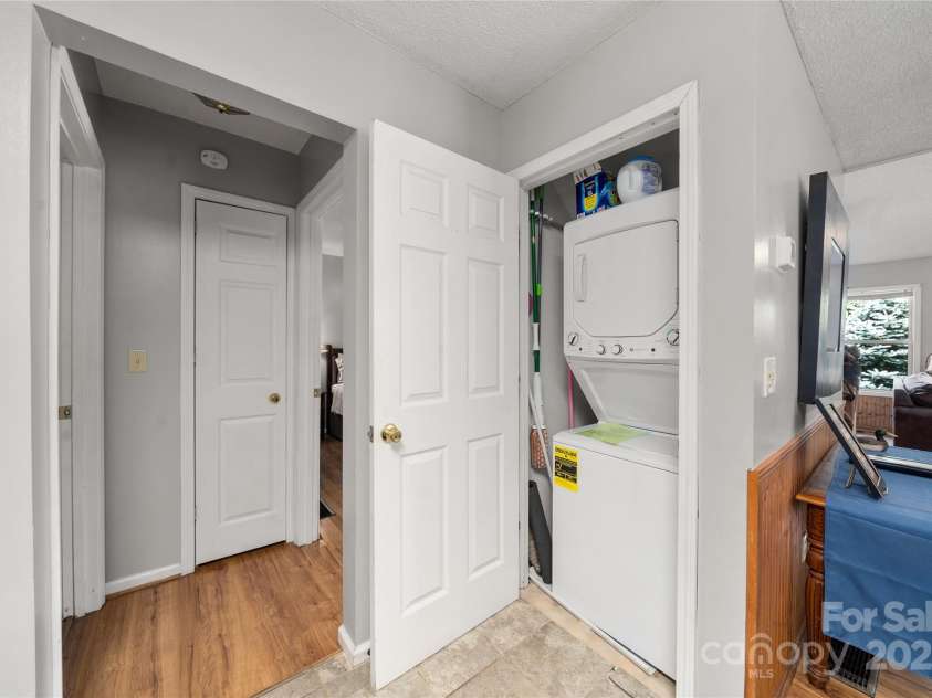 84 Indian Trace, Maggie Valley, NC 28751.  MLS# CAR4272235, YatesRealty ID 21289. Laundry on main level