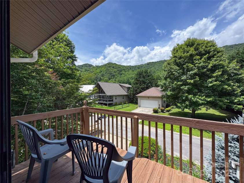 84 Indian Trace, Maggie Valley, NC 28751.  MLS# CAR4272235, YatesRealty ID 21289. Western View from the upper balcony
