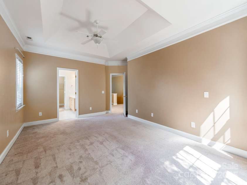 533 Montgrove Place, Concord, NC 28027.  MLS# CAR4255998, YatesRealty ID 2129. Owner's Suite