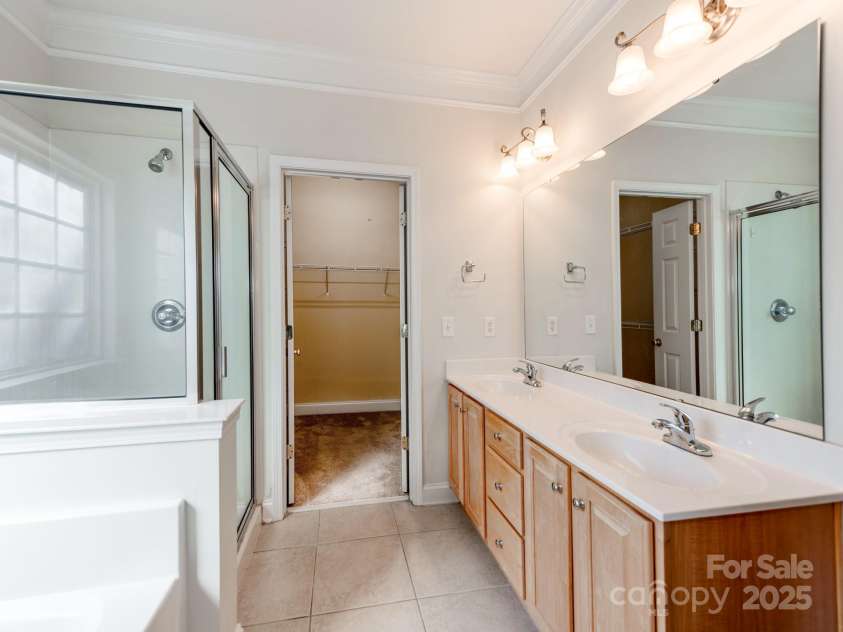 533 Montgrove Place, Concord, NC 28027.  MLS# CAR4255998, YatesRealty ID 2129. Owner's Suite Bath