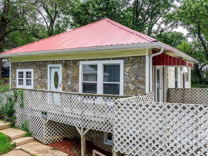 93 13th Street, Hickory, NC 28602.  MLS# CAR4166510, YatesRealty ID 2129. Front