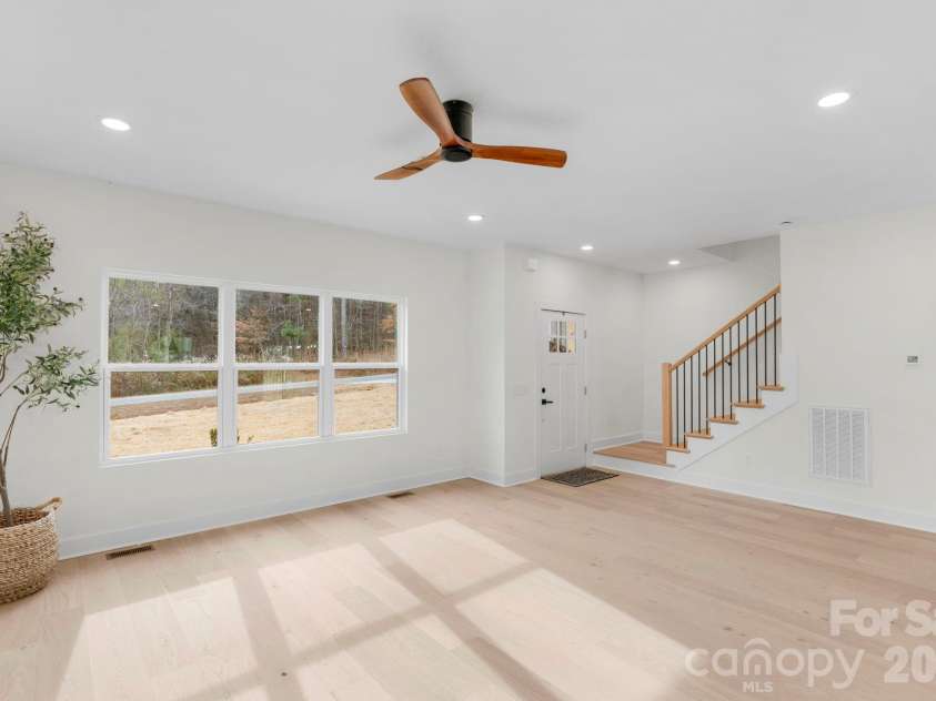 5002 Parkwood School Road, Waxhaw, NC 28173.  MLS# CAR4373585, YatesRealty ID 21290. 