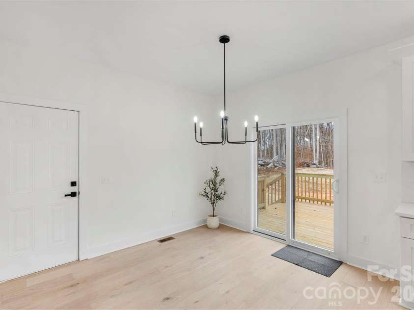 5002 Parkwood School Road, Waxhaw, NC 28173.  MLS# CAR4373585, YatesRealty ID 21290. 
