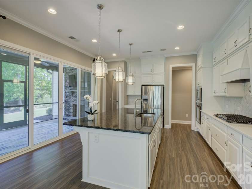 15512 Aviary Orchard Way, Charlotte, NC 28278.  MLS# CAR4372360, YatesRealty ID 21293. 