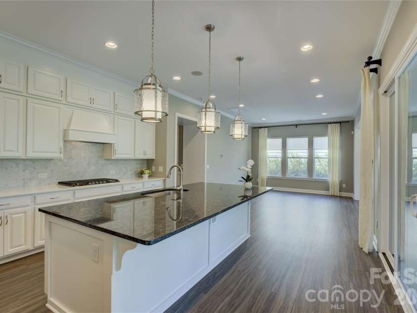 15512 Aviary Orchard Way, Charlotte, NC 28278.  MLS# CAR4372360, YatesRealty ID 21293. 