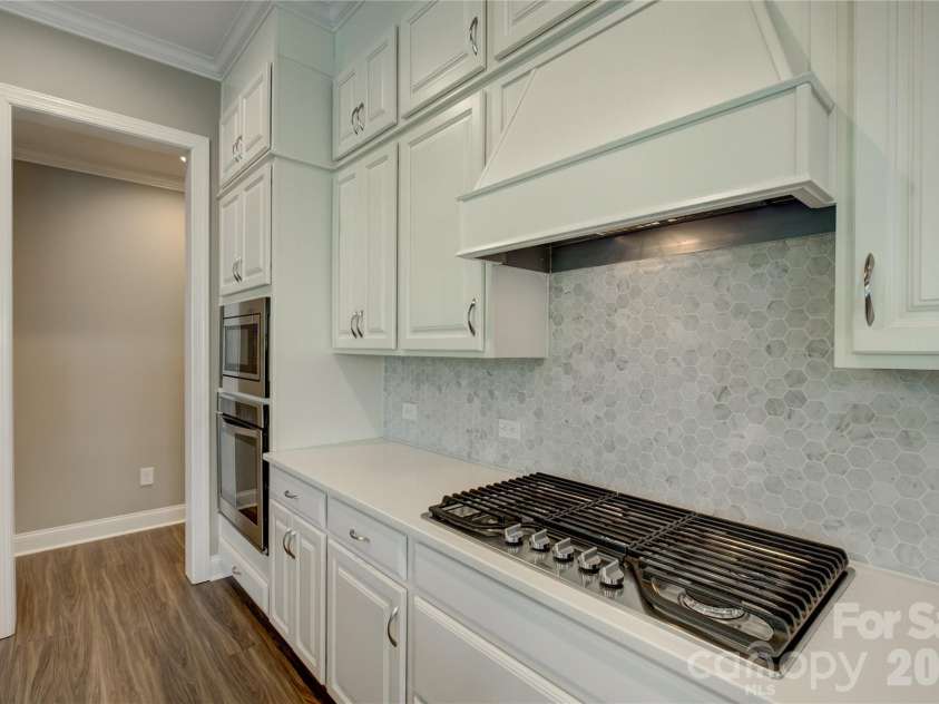15512 Aviary Orchard Way, Charlotte, NC 28278.  MLS# CAR4372360, YatesRealty ID 21293. 