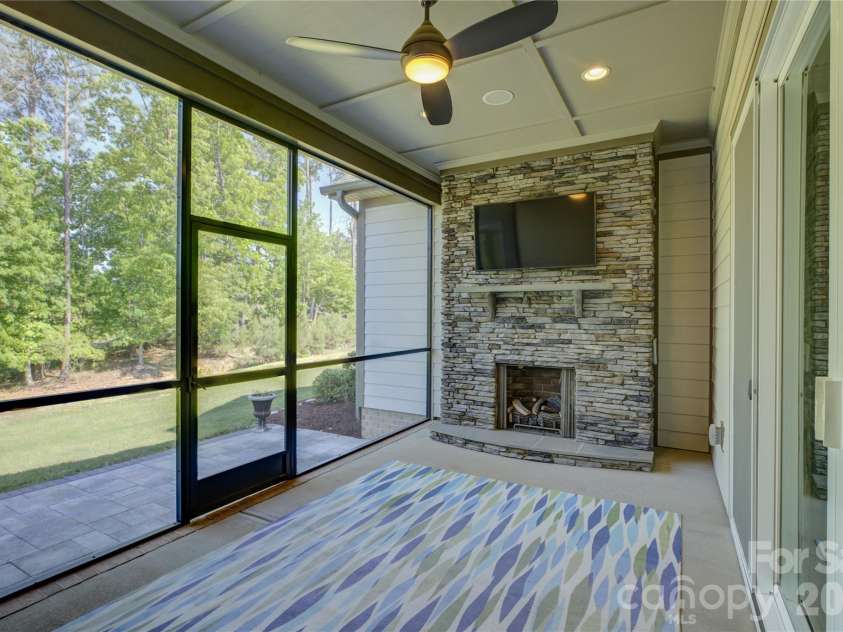 15512 Aviary Orchard Way, Charlotte, NC 28278.  MLS# CAR4372360, YatesRealty ID 21293. 