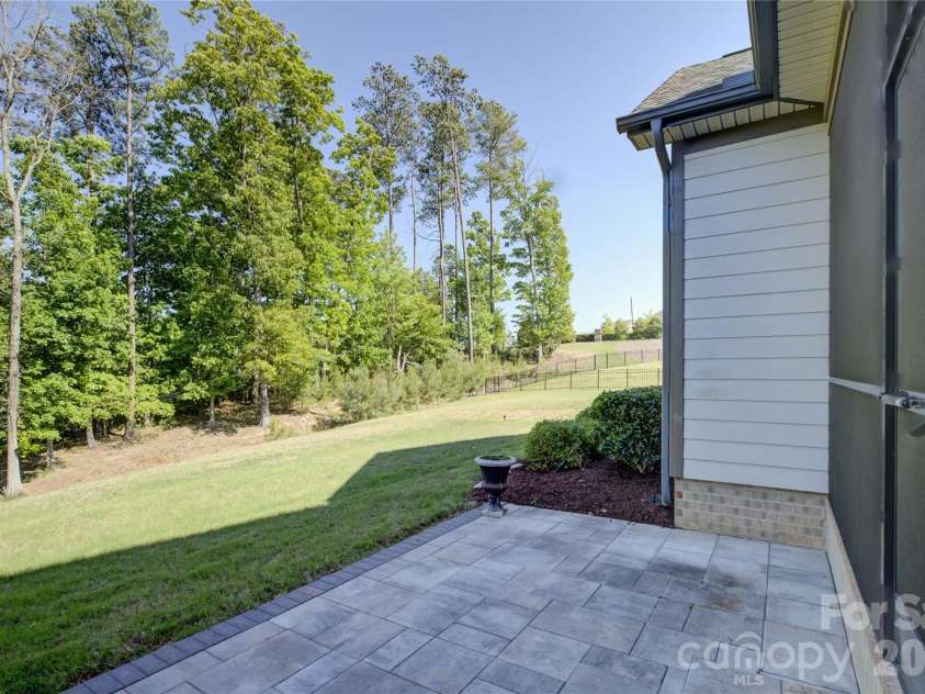 15512 Aviary Orchard Way, Charlotte, NC 28278.  MLS# CAR4372360, YatesRealty ID 21293. 