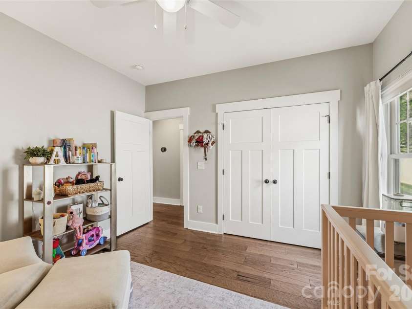 646 13th Avenue Place, Hickory, NC 28601.  MLS# CAR4378642, YatesRealty ID 21295. 