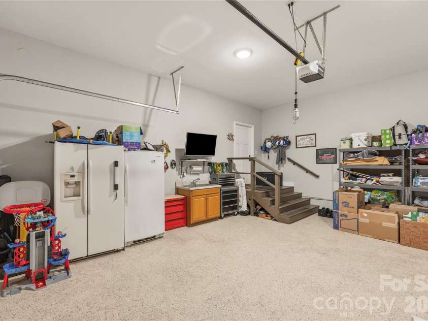 646 13th Avenue Place, Hickory, NC 28601.  MLS# CAR4378642, YatesRealty ID 21295. Custom garage floor