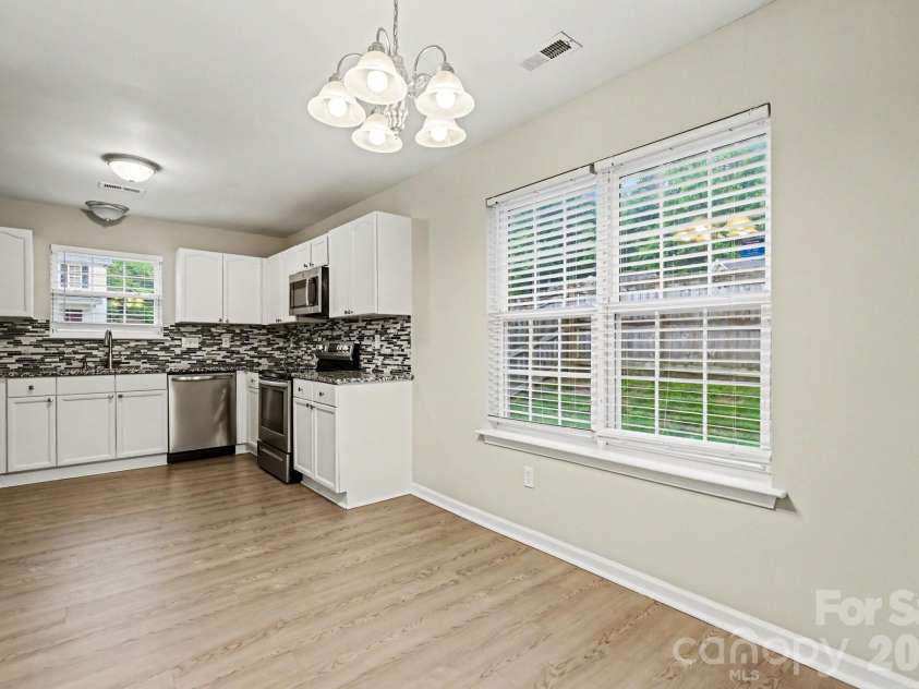 2116 Lauren Elizabeth Court, Charlotte, NC 28214.  MLS# CAR4375317, YatesRealty ID 21296. 