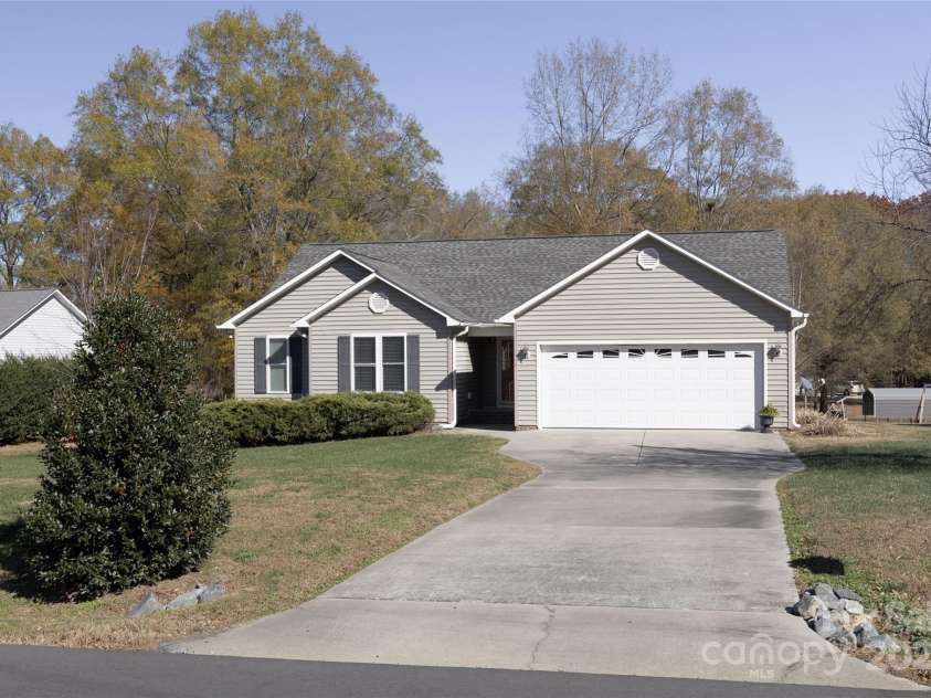 1505 Moss Springs Road, Albemarle, NC 28001.  MLS# CAR4322760, YatesRealty ID 21297. 