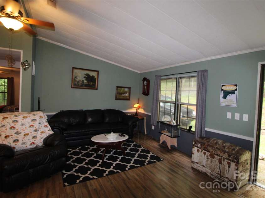 81 Paradise Run Lane, Collettsville, NC 28611.  MLS# CAR4272783, YatesRealty ID 21298. 