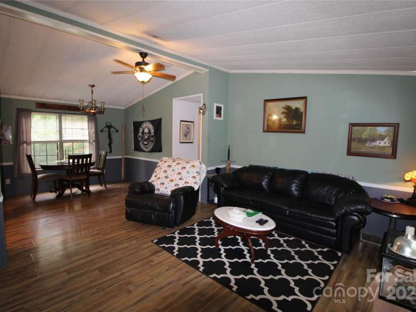 81 Paradise Run Lane, Collettsville, NC 28611.  MLS# CAR4272783, YatesRealty ID 21298. 