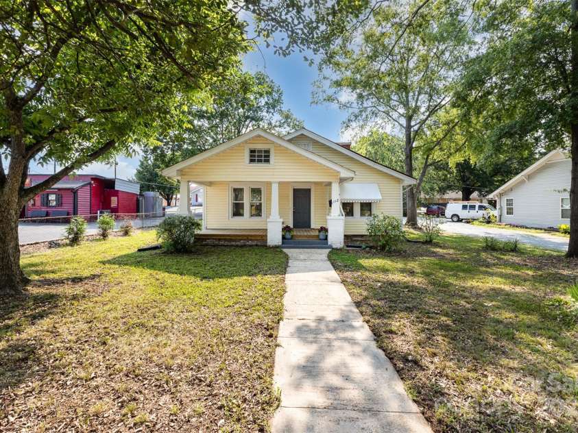 1112 Concord Avenue, Monroe, NC 28110.  MLS# CAR4265452, YatesRealty ID 21299. 