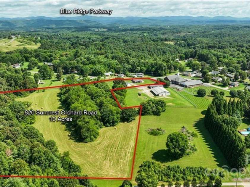 820 Suncrest Orchard Road, North Wilkesboro, NC 28659.  MLS# CAR4274555, YatesRealty ID 213. 