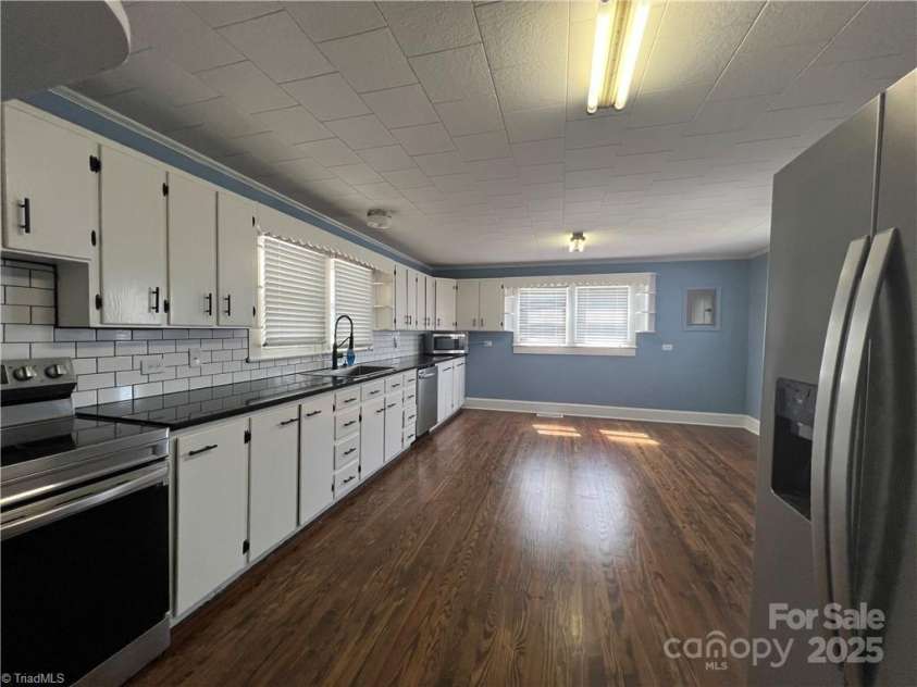 820 Suncrest Orchard Road, North Wilkesboro, NC 28659.  MLS# CAR4274555, YatesRealty ID 213. 