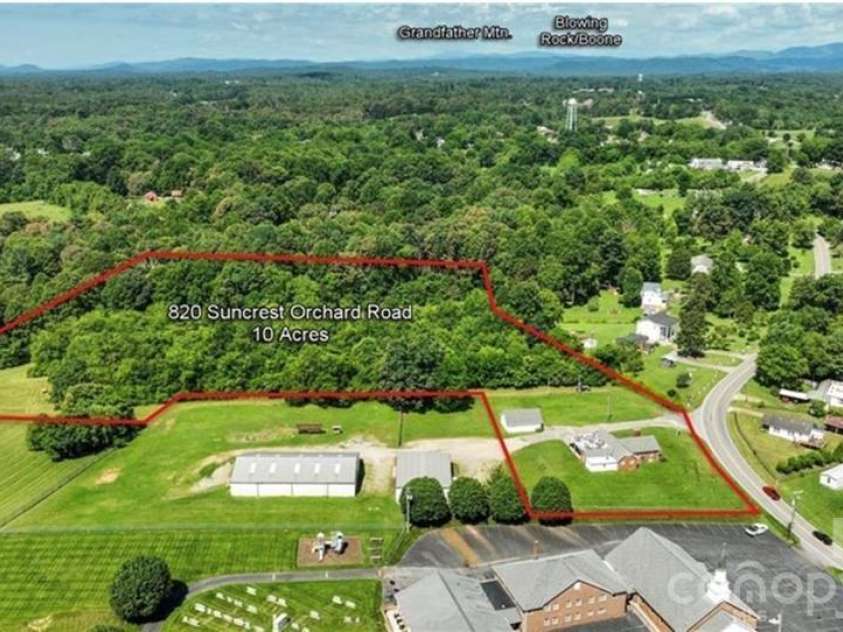 820 Suncrest Orchard Road, North Wilkesboro, NC 28659.  MLS# CAR4375292, YatesRealty ID 213. 