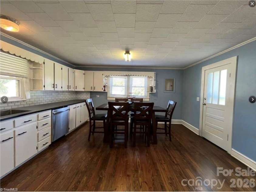 820 Suncrest Orchard Road, North Wilkesboro, NC 28659.  MLS# CAR4375292, YatesRealty ID 213. 