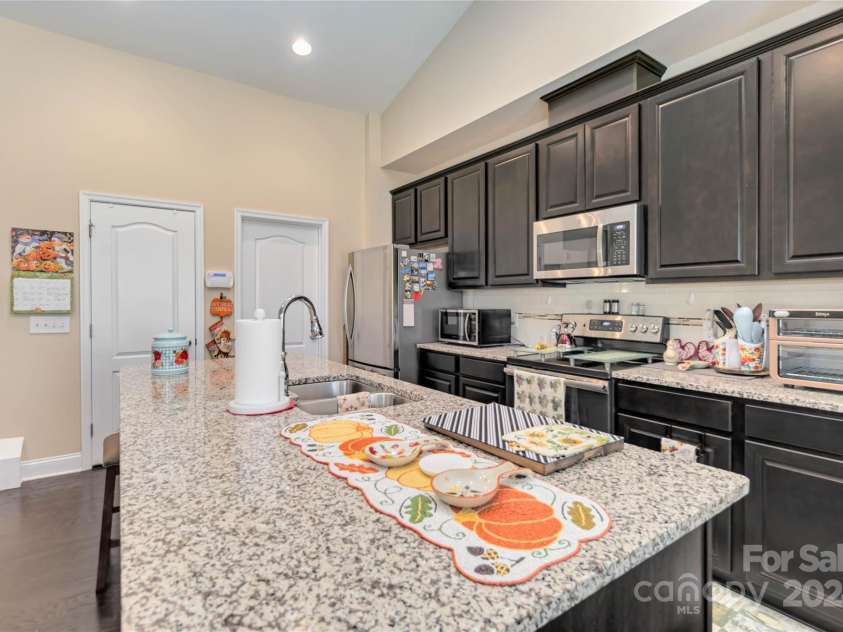 4812 Weber Court, Gastonia, NC 28056.  MLS# CAR4197929, YatesRealty ID 2130. 