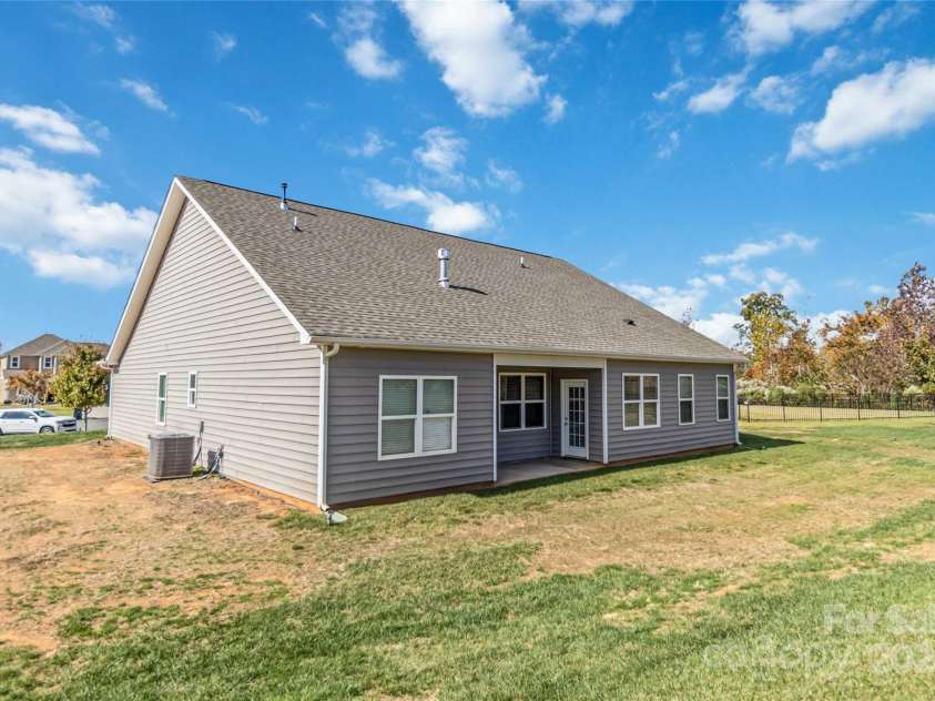 4812 Weber Court, Gastonia, NC 28056.  MLS# CAR4197929, YatesRealty ID 2130. 