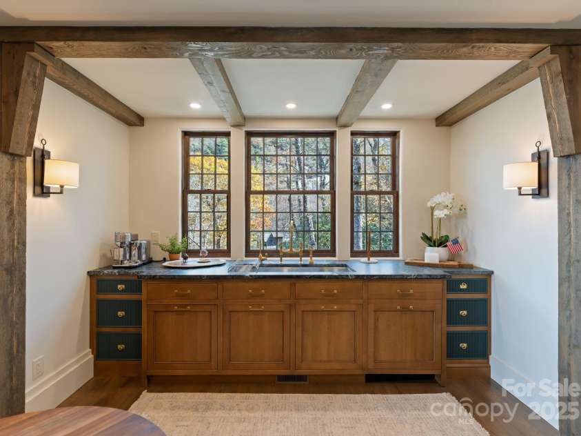 87 & 91 Salt Rock Court, Highlands, NC 28741.  MLS# CAR4228717, YatesRealty ID 2130. 