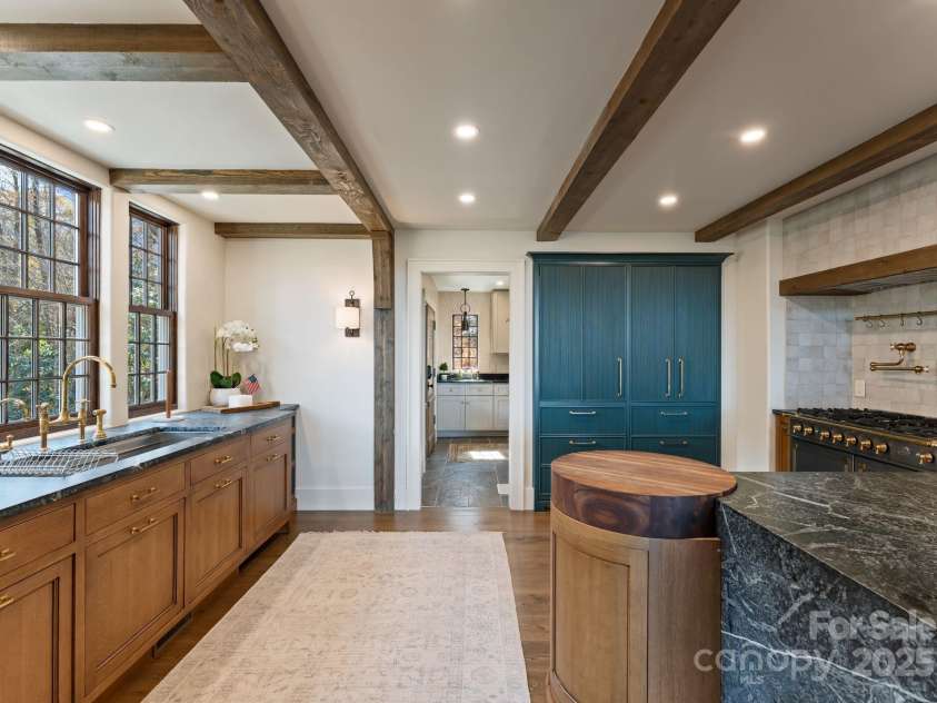 87 & 91 Salt Rock Court, Highlands, NC 28741.  MLS# CAR4228717, YatesRealty ID 2130. 