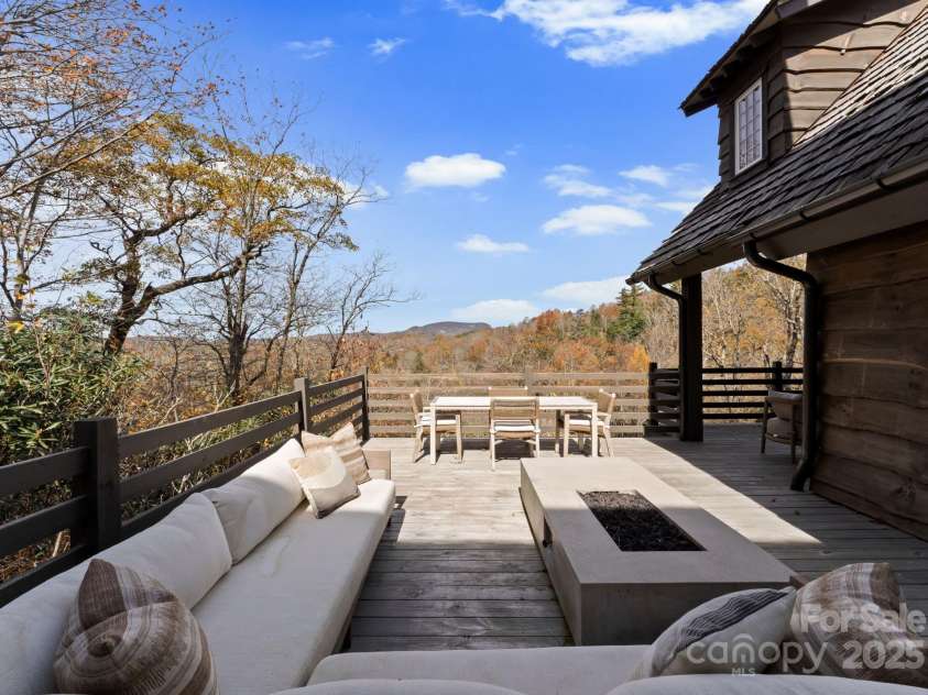 87 & 91 Salt Rock Court, Highlands, NC 28741.  MLS# CAR4228717, YatesRealty ID 2130. 