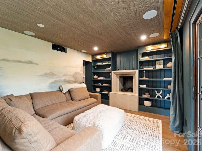 87 & 91 Salt Rock Court, Highlands, NC 28741.  MLS# CAR4228717, YatesRealty ID 2130. 