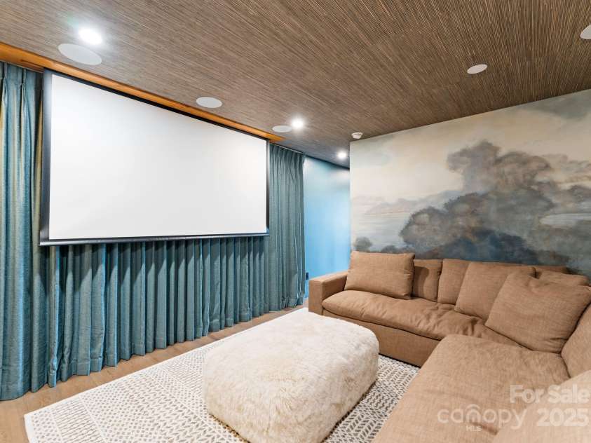 87 & 91 Salt Rock Court, Highlands, NC 28741.  MLS# CAR4228717, YatesRealty ID 2130. 