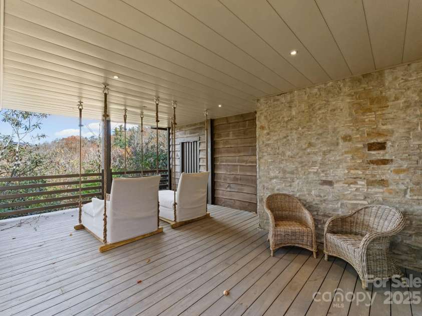 87 & 91 Salt Rock Court, Highlands, NC 28741.  MLS# CAR4228717, YatesRealty ID 2130. 